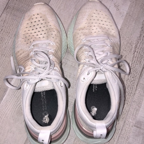 Nike infinity Flyknit react sneakers size 8 1/2 - Picture 5 of 13